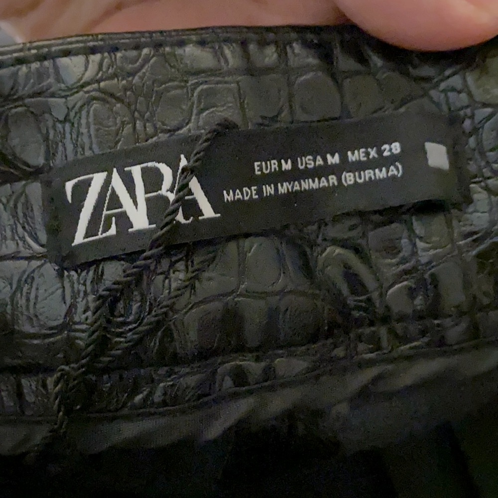 Zara Faux Leather Pants - Picture 3 of 6